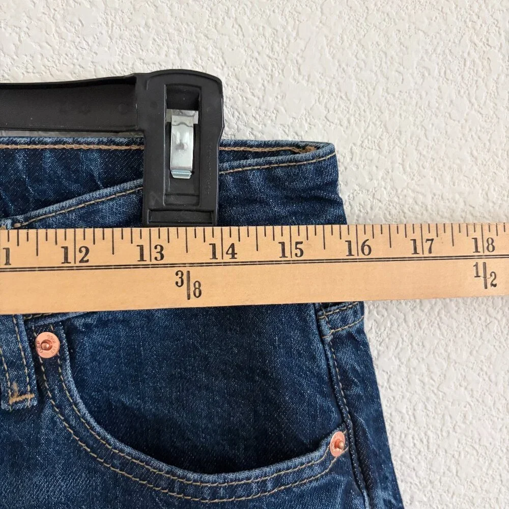 GAP Jean- Universal Slim Boyfriend Womens Size 6/28R Dark Wash Denim High-Rise